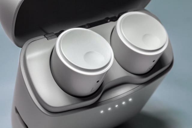 Apple AirPods Alternatives Cambridge Audio Melomania 1