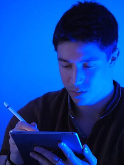 Does the Blue Light in Your Phone Actually Hurt Your Eyes